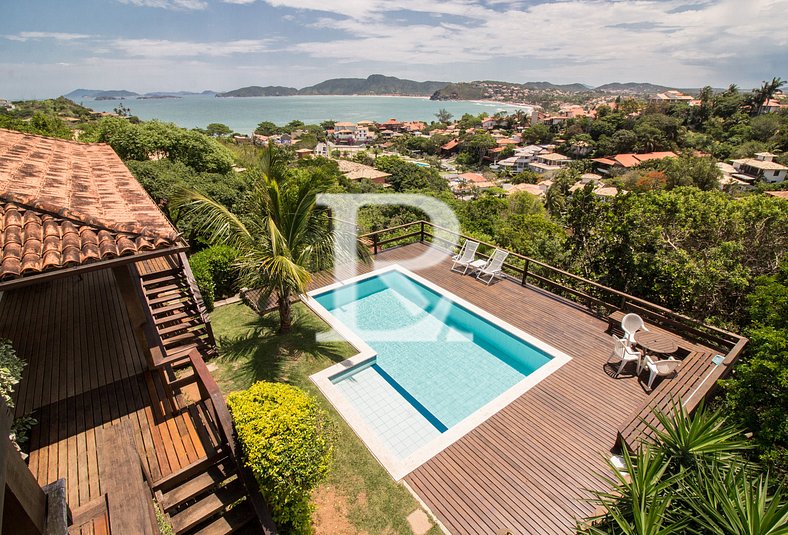 Casa Com vista Panorâmica, Três Quartos e Contato Direto com