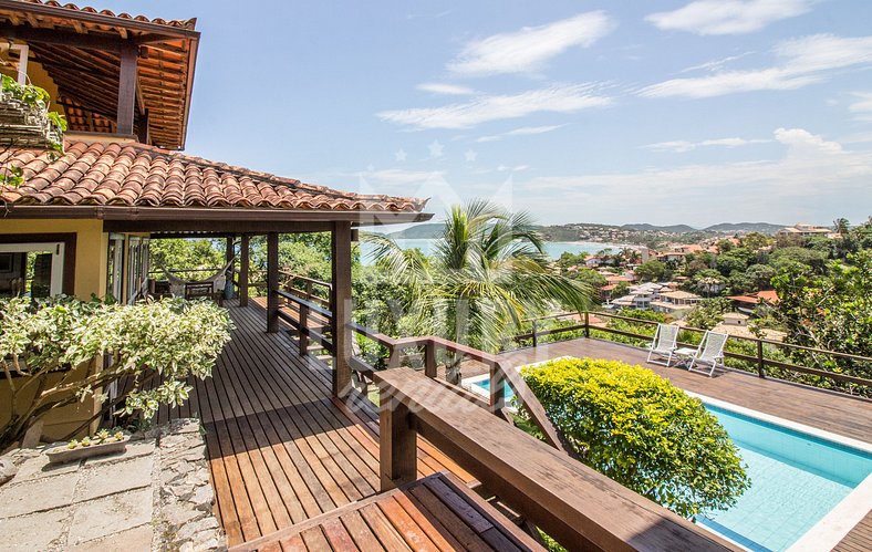 Casa Com vista Panorâmica, Três Quartos e Contato Direto com