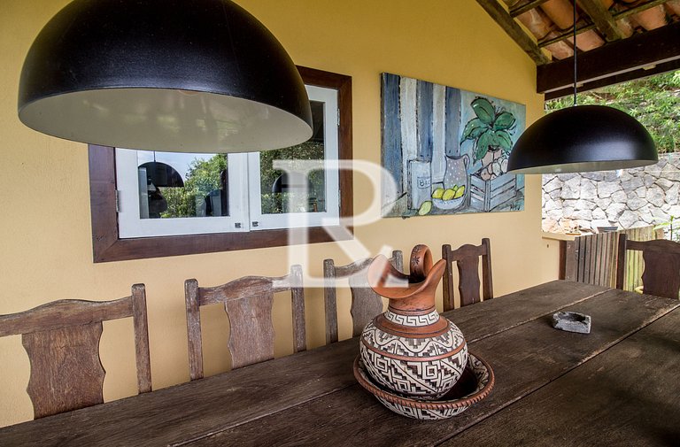 Casa Com vista Panorâmica, Três Quartos e Contato Direto com