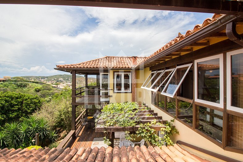 Casa Com vista Panorâmica, Três Quartos e Contato Direto com