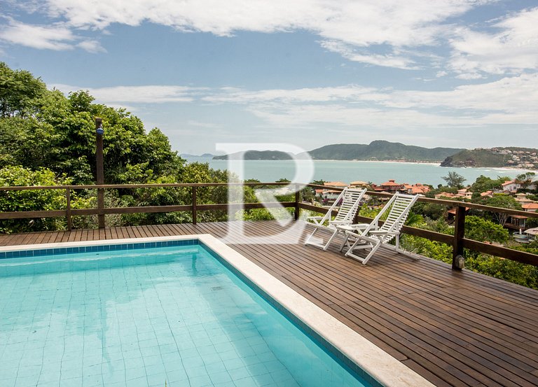 Casa Com vista Panorâmica, Três Quartos e Contato Direto com